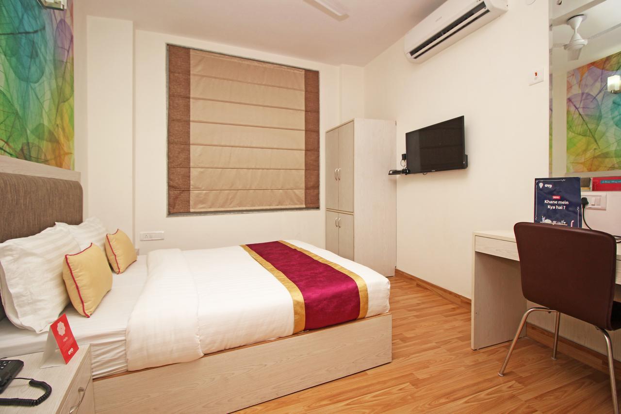 Hotel Nanak Residency Нью-Делі Екстер'єр фото