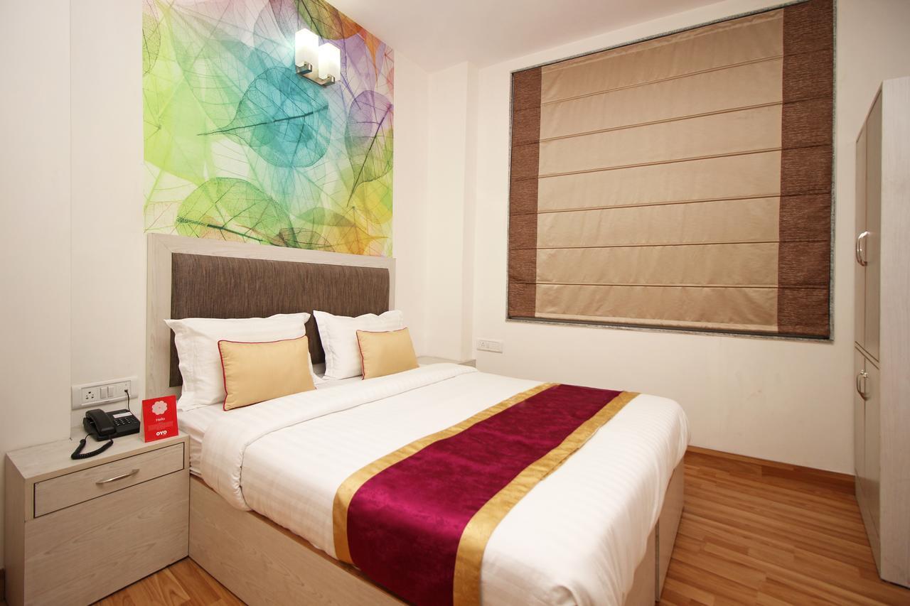 Hotel Nanak Residency Нью-Делі Екстер'єр фото